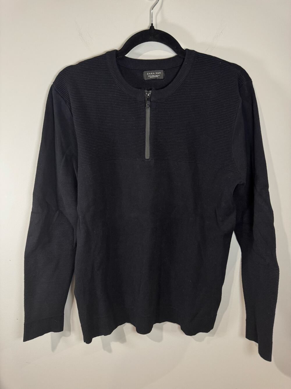 ZARA Man Black Quarter-Zip Ribbed Sweater Size L – Minimalist Knit Pullover